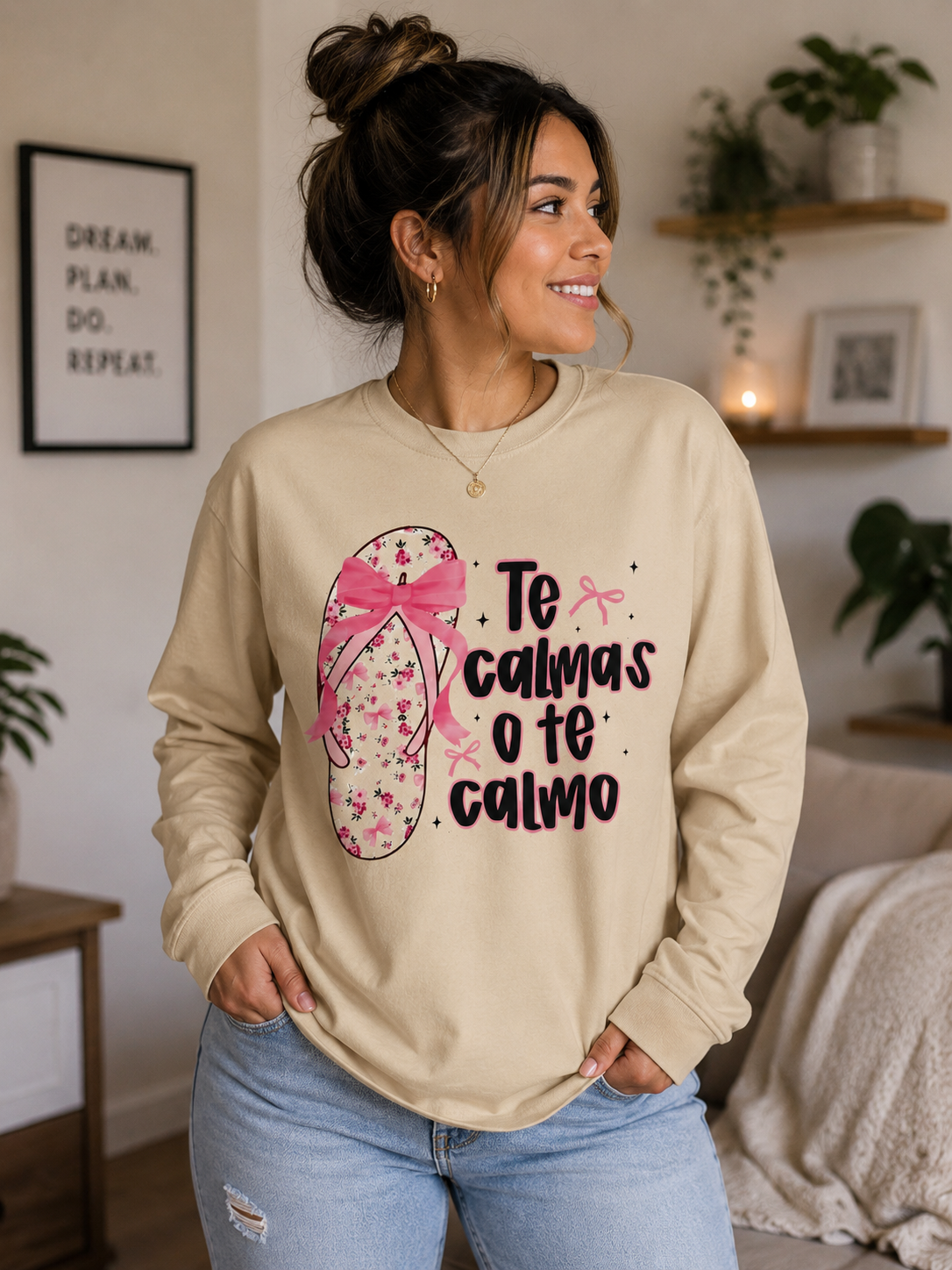 Te Calmas O Te Calmo™ | Funny Puerto Rican Graphic Tee